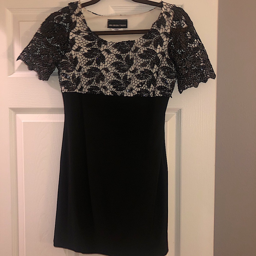 UN DEUX TROIS formal dress